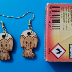 Elefánt fülbevaló. Elafántos füldísz elafánttal Kiváló ajándék lánynak, vidám hölgynek nőnek szilveszterre vagy bármikor - esküvő - ékszer - fülbevaló - Meska.hu