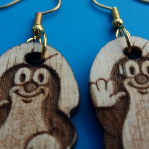 Vakond fülbevaló. Vakondos füldísz vakonddal. Kiváló ajándék lánynak, vidám hölgynek, nőnek szilveszterre vagy bármikor. - esküvő - ékszer - fülbevaló - Meska.hu