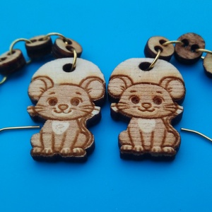 Láncos Egér fülbevaló. Egeres füldísz, egérrel. Kiváló ajándék lánynak, vidám hölgynek, nőnek szilveszterre. - esküvő - ékszer - fülbevaló - Meska.hu