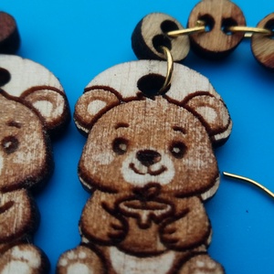 Láncos Maci, medve fülbevaló. Macis füldísz macival. Kiváló ajándék lánynak, vidám hölgynek, nőnek szilveszterre. - esküvő - ékszer - fülbevaló - Meska.hu