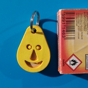 Sárga, Nevető kulcstartó. Vidám gyerekeknek, vicces felnőtteknek, humoros öregeknek vagy szomorúaknak ajándékba.  - táska & tok - kulcstartó & táskadísz - kulcstartó - Meska.hu