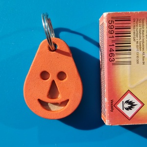 Narancssárga, Nevető kulcstartó Vidám gyerekeknek vicces felnőtteknek, humoros öregeknek vagy szomorúaknak ajándékba.  - táska & tok - kulcstartó & táskadísz - kulcstartó - Meska.hu