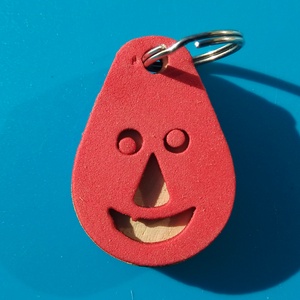 Piros, Nevető kulcstartó. Vidám gyerekeknek, vicces felnőtteknek, humoros öregeknek vagy szomorúaknak ajándékba. , Táska & Tok, Kulcstartó & Táskadísz, Kulcstartó, Ékszerkészítés, Gravírozás, pirográfia, MESKA