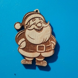 Mikulás karácsonyfadísz. Vagy visszapillantó, táska, hátizsák, csillár, szerkrényajtó függő dísz. Ajándékba is tökéletes, Karácsony, Karácsonyi lakásdekoráció, Karácsonyfadíszek, Gravírozás, pirográfia, MESKA