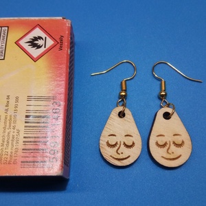 Gonosz vigyor vagy szende szűz? Fülbevaló mind. Vicces, humoros, vidám felnőttnek, fiatalnak. Szilveszterre, házibuliba. - esküvő - ékszer - fülbevaló - Meska.hu