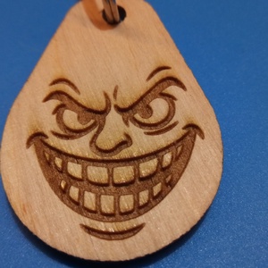 Gonosz vigyor, Szende szűz kulcstartó. Ajándékba vicces hölgynek, bájos gyermeknek, humoros fiúnak, lánynak karácsonyra. - Meska.hu