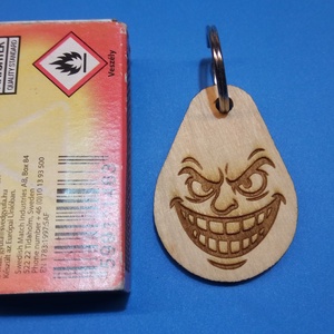 Gonosz vigyor, Szende szűz kulcstartó. Ajándékba vicces hölgynek, bájos gyermeknek, humoros fiúnak, lánynak karácsonyra. - táska & tok - kulcstartó & táskadísz - kulcstartó - Meska.hu