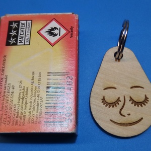 Gonosz vigyor, Szende szűz kulcstartó. Ajándékba vicces hölgynek, bájos gyermeknek, humoros fiúnak, lánynak karácsonyra. - táska & tok - kulcstartó & táskadísz - kulcstartó - Meska.hu