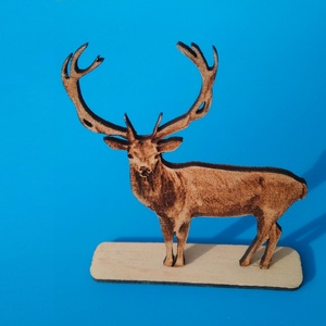 Szarvas vitrindísz. Vagy asztali dísz. Karácsonyra, mikulásra, szilveszterre. Vadásznak, állatbarátnak, erdőjárónak. - Meska.hu