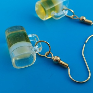 Farsangi söröskorsó fülbevaló több akasztó. Farsang, buli, vidám összejövetel, haveri találkozó, kocsma party, vidámság - esküvő - ékszer - fülbevaló - Meska.hu