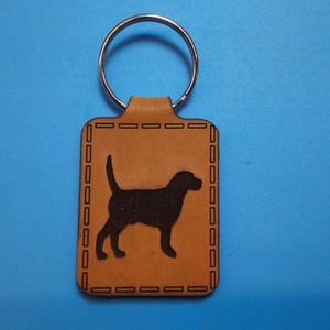 Kutyás kulcstartó. Kutya mintás kulcsdisz, bőr alapra, ajándékba gyereknek, felnőttnek, magadnak, kutyásnak, állatosnak., Táska & Tok, Kulcstartó & Táskadísz, Kulcstartó, Ékszerkészítés, Gravírozás, pirográfia, MESKA