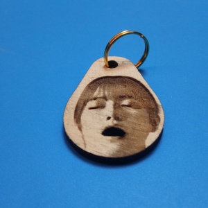 Pajzán kulcstartó. Tátika 3. Kedves női arc, egy kis csavarral. Férfiaknak kiváló ajándék. Persze, célzás nélkül. ;-) - táska & tok - kulcstartó & táskadísz - kulcstartó - Meska.hu