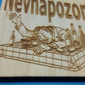 NE ZAVARJ! Névnapozom!. Vicces Netábla ajándékba vagy magadnak. Főleg, ha tudod, szükséged lesz rá! Jó itvágyat kívánok! - esküvő - dekoráció - tábla & jelzés - Meska.hu