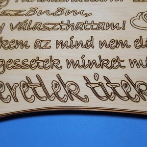 Szülőköszöntő pergamen. Esküvői ajándék falitábla, nyírfából. Apának, anyának szeretettel adható, emléktábla.  - esküvő - emlék & ajándék - szülőköszöntő ajándék - Meska.hu