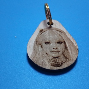 Szerelmi ajándék. Portré kulcstartó, szerelmed képével egyedileg elkészítve. (A minta női arc is megvásárolható.) 2 - táska & tok - kulcstartó & táskadísz - kulcstartó - Meska.hu