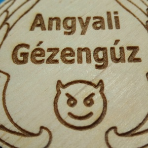 Humoros medál, gyerek dícséretével. Egyedi ajándék gyermeknek, keresztfiúnak, szomszédnak. Angyali Gézengúz - ékszer - nyaklánc - medálos nyaklánc - Meska.hu