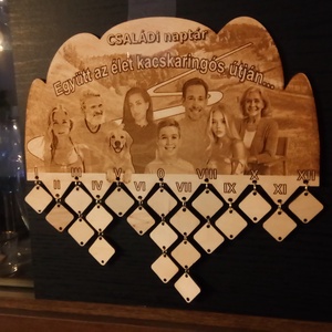 Családi öröknaptár, új funkciókkal. Fedezd fel! Fénykép verzio. Ajándék évfordulóra, ünnepre szülőknek, családtagoknak. - otthon & életmód - dekoráció - fali és függő dekoráció - falinaptár & öröknaptár - Meska.hu