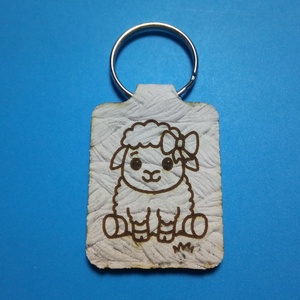 Húsvéti barika kulcstartó. Aranyos ajándék húsvétra a locsolónak, szerettednek vagy magadnak., Táska & Tok, Kulcstartó & Táskadísz, Kulcstartó, Gravírozás, pirográfia, MESKA