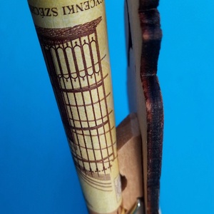 Húsvéti pénzátadó nyuszi. Gravírozott nyúl, locsólónak, fiúnak, rokonnak. Egyedi felirat lehetséges. - ünnepi díszek, dekorációk - húsvéti díszek és dekorációk - húsvéti pénzátadó - Meska.hu