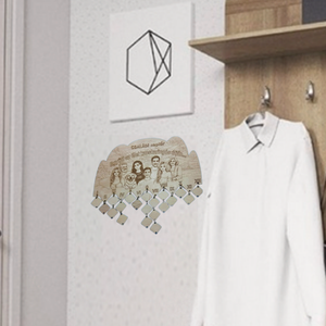 Családi öröknaptár, új funkciókkal. Fedezd fel! Rajzos változat. Ajándék évfordulóra, ünnepre szülőknek, családtagoknak., Otthon & Életmód, Dekoráció, Fali és függő dekoráció, Falinaptár & Öröknaptár, Gravírozás, pirográfia, MESKA