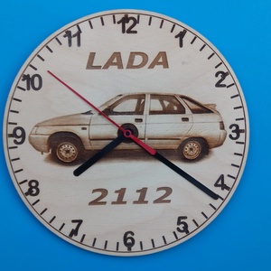 LADA 2112 mintás falióra. Ajándékba: autó rajongónak, veteránosnak., Otthon & Életmód, Dekoráció, Fali és függő dekoráció, Falióra & óra, Gravírozás, pirográfia, MESKA
