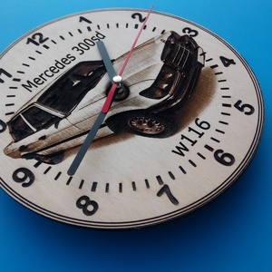 Mercedes 300sd (w116) mintás falióra. Ajándékba: autó rajongónak, veteránosnak. - otthon & életmód - dekoráció - fali és függő dekoráció - falióra & óra - Meska.hu