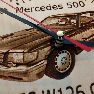 Mercedes 500 (SEC W126 Coupe) mintás falióra. Ajándékba: autó rajongónak, veteránosnak. - otthon & életmód - dekoráció - fali és függő dekoráció - falióra & óra - Meska.hu