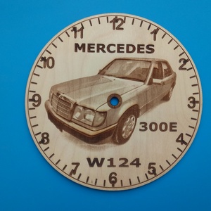 Mercedes W124 mintás falióra, Merci rajongóknak, veterán autósoknak. - otthon & életmód - dekoráció - fali és függő dekoráció - falióra & óra - Meska.hu