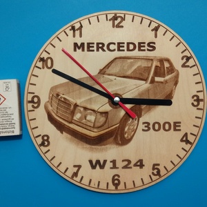 Mercedes W124 mintás falióra, Merci rajongóknak, veterán autósoknak. - otthon & életmód - dekoráció - fali és függő dekoráció - falióra & óra - Meska.hu