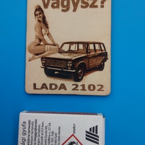 LADA 2102 hűtőmágenes. Retro stílus, 70-es évek. Élvezetre vágysz? felirattal, lánnyal. - otthon & életmód - konyhafelszerelés, tálalás - konyhai dekoráció - hűtőmágnes - Meska.hu