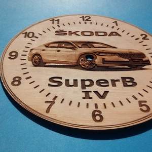 Skoda Superb IV mintás gravírozott ritka falióra. Óra, Skodásnak. 4 - otthon & életmód - dekoráció - fali és függő dekoráció - falióra & óra - Meska.hu