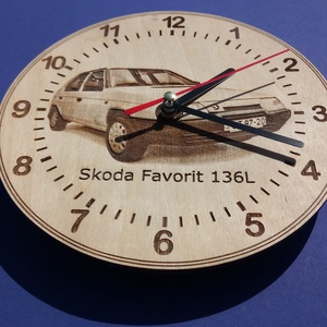 Skoda Favorit mintás gravírozott ritka falióra. Óra, Skodásnak.  - otthon & életmód - dekoráció - fali és függő dekoráció - falióra & óra - Meska.hu