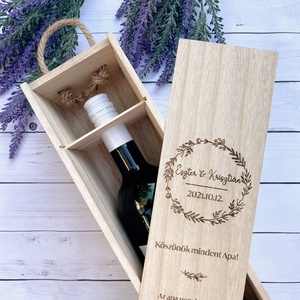 Egyedi Esküvői szülőköszöntő bortartó doboz fából koszorús - Meska.hu