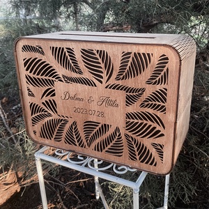 Borítékgyűjtő doboz levél mintás - Retró - Pénzgyűjtő - Esküvőre  - esküvő - dekoráció - helyszíni dekor - Meska.hu