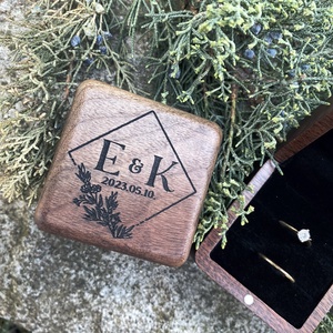 Esküvői gyűrűtartó doboz fából - esküvő - kiegészítők - gyűrűtartó & gyűrűpárna - Meska.hu