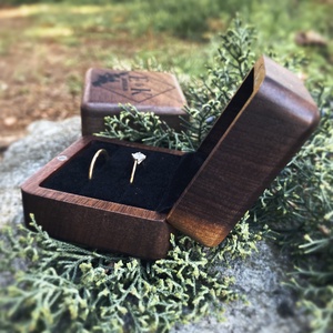 Esküvői gyűrűtartó doboz fából - esküvő - kiegészítők - gyűrűtartó & gyűrűpárna - Meska.hu