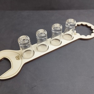 Villáskulcs alakú pálinka kínáló - otthon & életmód - konyhafelszerelés, tálalás - tálalás - pálinkás poharak, szettek - Meska.hu