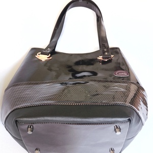 Padlizsánlila méhsejtmintás válltáska - táska & tok - kézitáska & válltáska - válltáska - Meska.hu