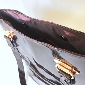 Padlizsánlila méhsejtmintás válltáska - táska & tok - kézitáska & válltáska - válltáska - Meska.hu