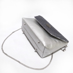 Designer válltáska - ezüst - sötétkék - táska & tok - kézitáska & válltáska - vállon átvethető táska - Meska.hu