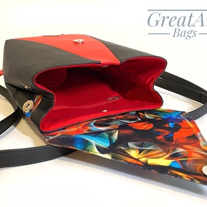 Fekete piros női fedeles vízlepergető hátizsák - táska & tok - hátizsák - hátizsák - Meska.hu