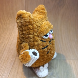 Morning Cat, forgolt figura, 11 cm, egy bögre kávé, morcos macska, ajándék férfiaknak - játék & sport - plüssállat & játékfigura - cica - Meska.hu