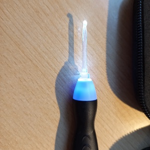 világító horgolótű készlet 9 tűmérettel, USB-ről tölthető - kellékek & szerszámok - szerszámok, eszközök - eszköz kötéshez, horgoláshoz - Meska.hu