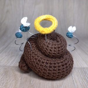Holy Shit avagy Mr. Poop és a legyek, horgolt figura, 5 cm, plusz a kilógó részek - játék & sport - plüssállat & játékfigura - más figura - Meska.hu