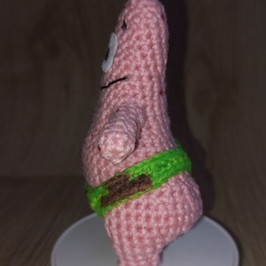 Csillag Patrik tangában, horgolt figura, 11 cm - játék & sport - plüssállat & játékfigura - plüss mesefigurák - Meska.hu