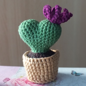 Amigurumi kaktusz szív, horgolt figura, 6,5 cm - Meska.hu