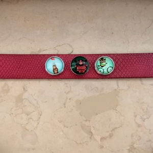 Piros patentos karkötő - ékszer - karkötő - széles karkötő - Meska.hu