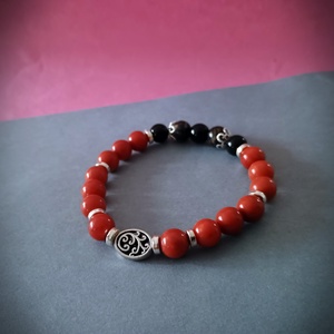 ásványi gyöngyökből készült karkötő - Meska.hu