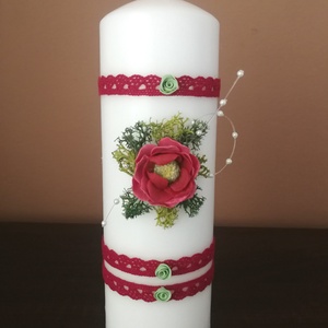 Fehér dekor - gyertya , piros , agyagvirágokkal díszítve , Otthon & Életmód, Gyertya, illat, aroma, Gyertya, Gyurma, Mindenmás, MESKA