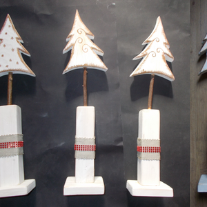 Talpas fehér fenyő arany szegéllyel - karácsony - karácsonyi lakásdekoráció - karácsonyi lakásdíszek - Meska.hu